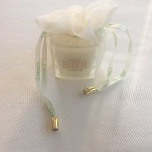 Caron scented candle